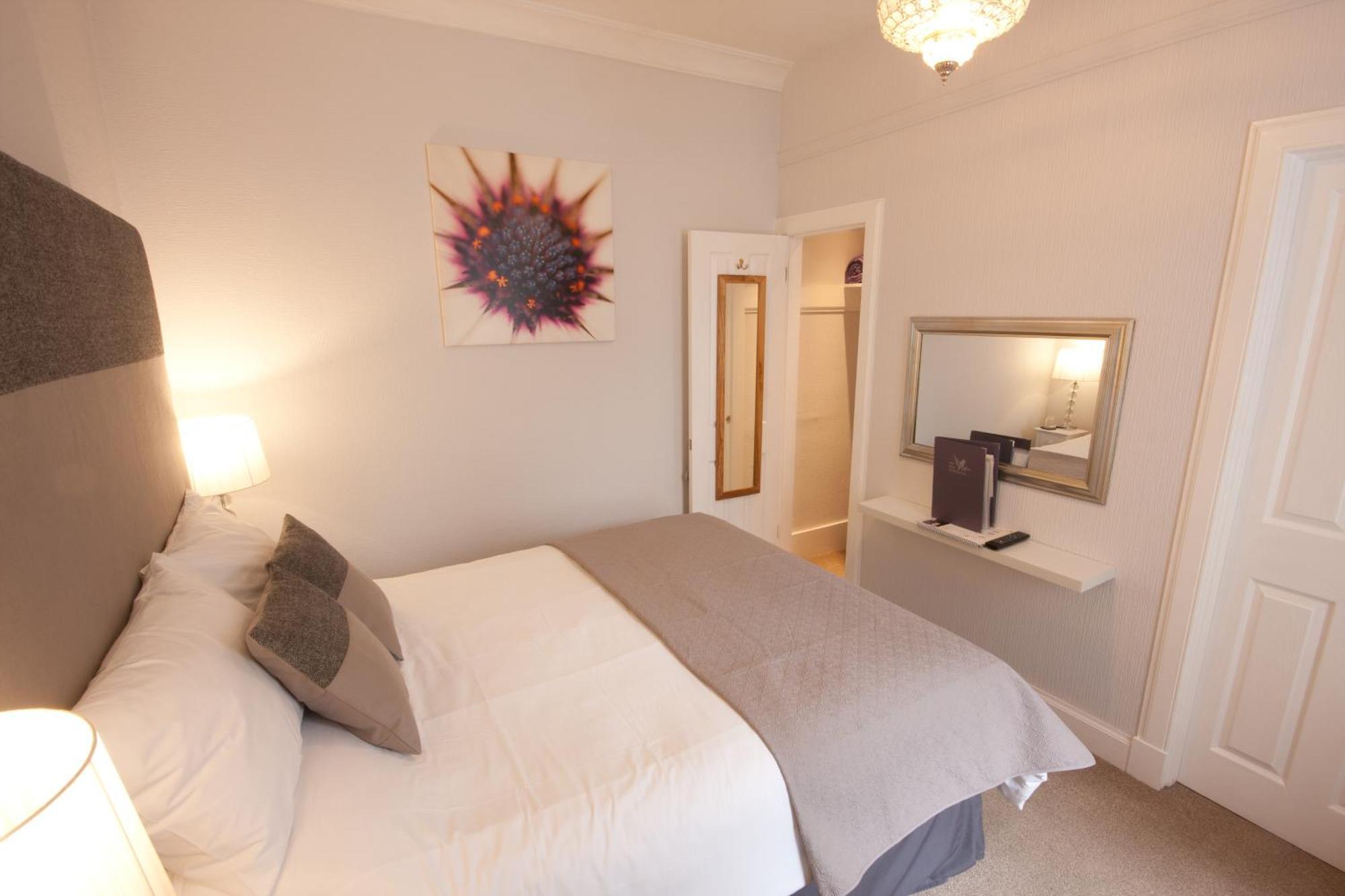 אינברנס The Ness Guest House חדר תמונה
